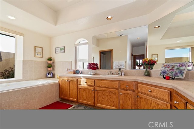 Detail Gallery Image 24 of 42 For 19985 Red Feather Rd, Apple Valley,  CA 92307 - 3 Beds | 2/1 Baths