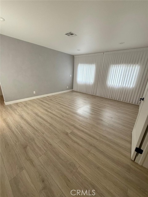 22539 Dolorosa Street, Woodland Hills CA: https://media.crmls.org/medias/b9d1ca39-5996-4f85-bc75-ae04aa15b30c.jpg