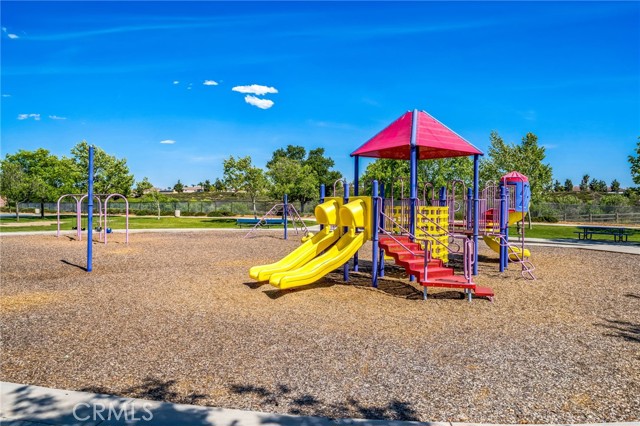 Detail Gallery Image 7 of 32 For 40029 Calle Real #28,  Murrieta,  CA 92563 - 4 Beds | 2/1 Baths