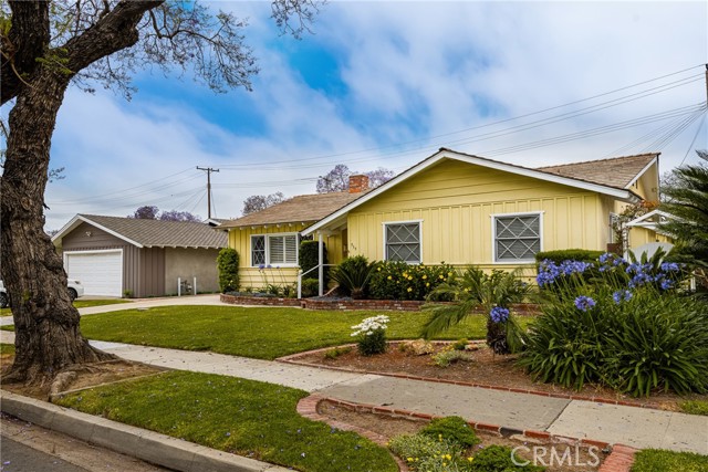 Detail Gallery Image 3 of 36 For 939 W Orange Rd, Santa Ana,  CA 92706 - 3 Beds | 2 Baths