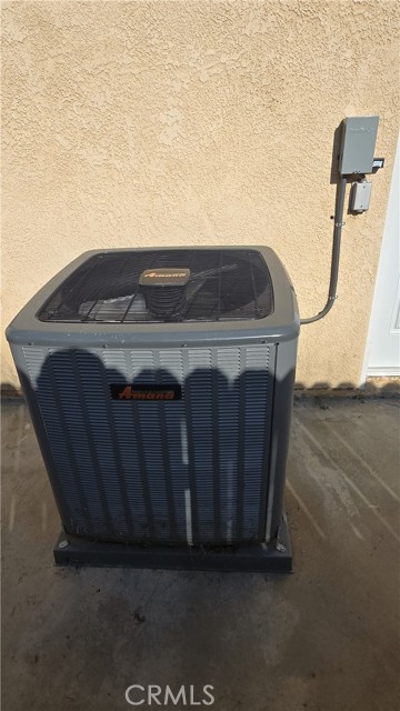 Detail Gallery Image 35 of 35 For 10387 Crossing Green Cir, Moreno Valley,  CA 92557 - 4 Beds | 2/1 Baths