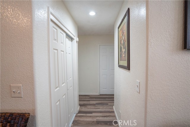 Detail Gallery Image 15 of 33 For 2380 S Holly Ave, Fresno,  CA 93706 - 4 Beds | 2 Baths