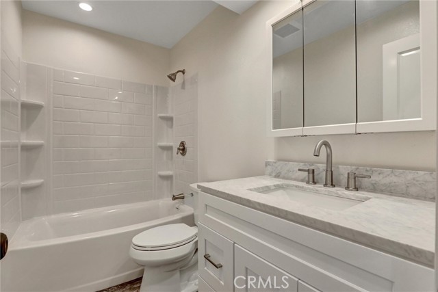 402 E Glendale Drive, Orange CA: https://media.crmls.org/medias/b9d36db0-dd78-4b92-aaf3-1d18f3f8d69e.jpg