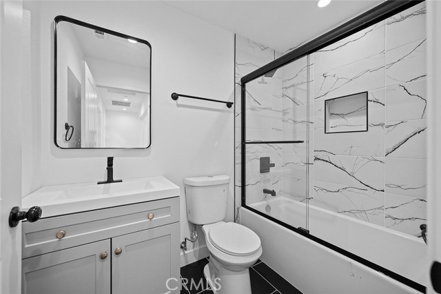 Detail Gallery Image 16 of 29 For 6747 Pickering #B,  Whittier,  CA 90601 - 3 Beds | 2/1 Baths