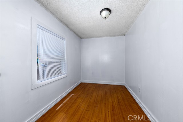 Detail Gallery Image 15 of 25 For 1684 E Martin Luther King Jr Bld, Los Angeles,  CA 90011 - 5 Beds | 2 Baths