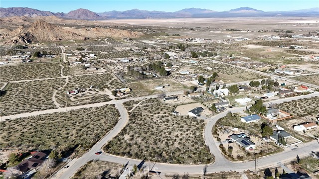 Detail Gallery Image 8 of 9 For 719 Sharon Ave, Lucerne Valley,  CA 92356 - – Beds | – Baths