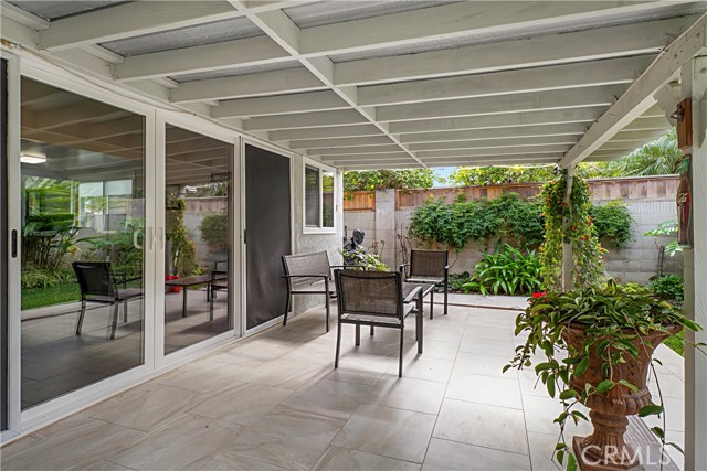 Detail Gallery Image 30 of 33 For 20661 Reef Ln, Huntington Beach,  CA 92646 - 4 Beds | 2 Baths