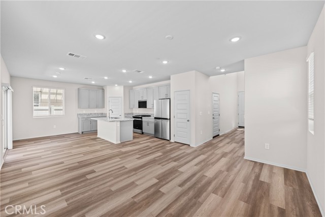 28577 Via Roble, Temecula CA: https://media.crmls.org/medias/b9d6677e-d707-467e-ae13-4f55fca3959b.jpg