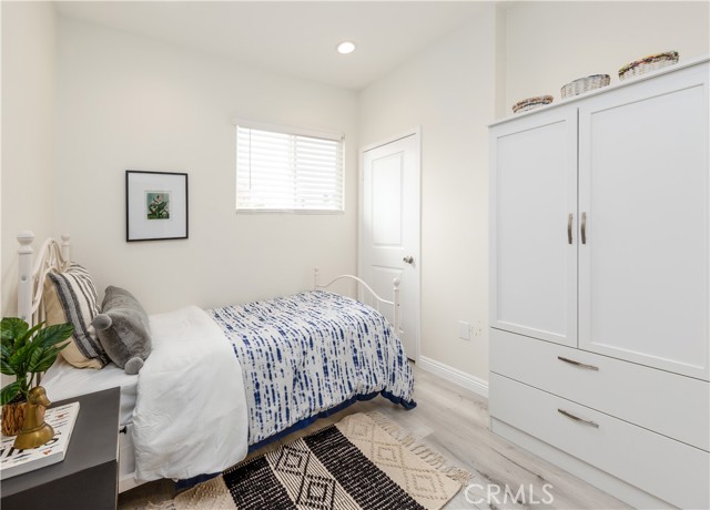 Detail Gallery Image 24 of 30 For 6051 Summerdale Dr, Huntington Beach,  CA 92647 - – Beds | – Baths