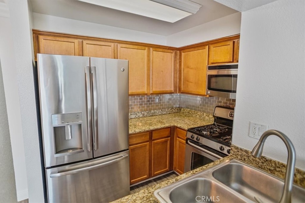 355 N Maple Street 223Burbank img 5
