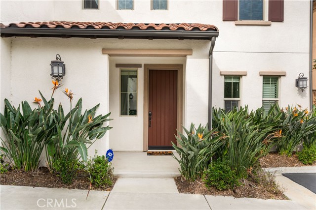 Detail Gallery Image 4 of 47 For 102 Yellow Pine, Irvine,  CA 92618 - 4 Beds | 4 Baths