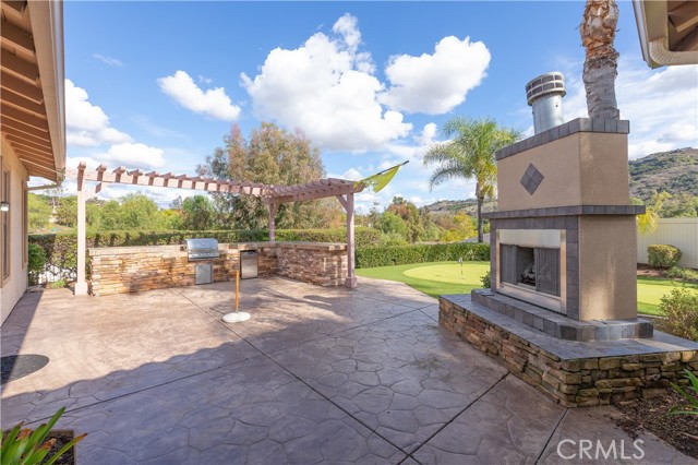 Detail Gallery Image 34 of 50 For 3170 Larkwood Ct, Fallbrook,  CA 92028 - 3 Beds | 3 Baths