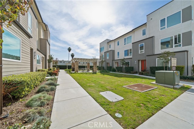 Detail Gallery Image 36 of 50 For 10614 Paramount Bld, Downey,  CA 90241 - 4 Beds | 3/1 Baths