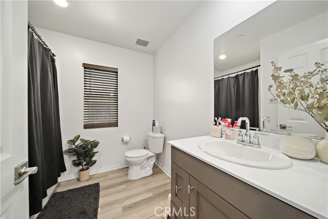 Detail Gallery Image 10 of 27 For 26703 Calle Celia, Menifee,  CA 92585 - 3 Beds | 2 Baths