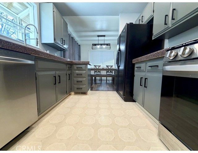 Detail Gallery Image 10 of 36 For 4728 Hartley, Forest Ranch,  CA 95942 - 3 Beds | 2 Baths