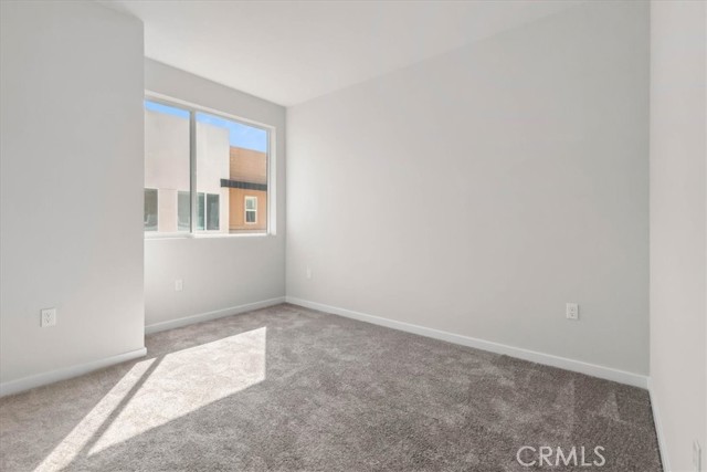 Detail Gallery Image 5 of 11 For 4005 Valley Oak Ln #F,  El Monte,  CA 91733 - 4 Beds | 4 Baths