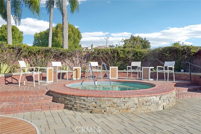 6 Village Circle, Manhattan Beach, California 90266, 4 Bedrooms Bedrooms, ,2 BathroomsBathrooms,Residential,For Sale,Village,SB24195820