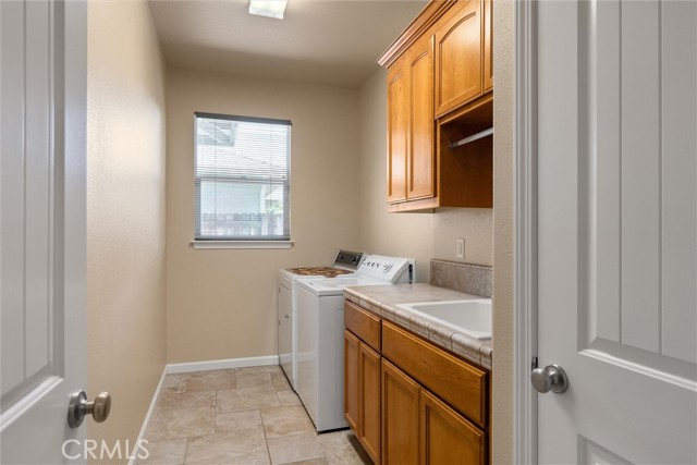Detail Gallery Image 28 of 42 For 307 Gooselake Cir, Chico,  CA 95973 - 3 Beds | 2 Baths
