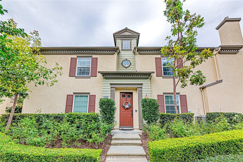 15229 Columbus Square