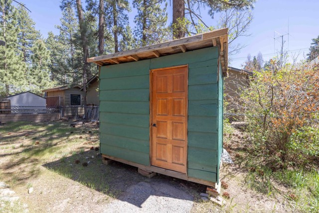 Detail Gallery Image 13 of 29 For 308 W Mojave Bld, Big Bear City,  CA 92314 - 2 Beds | 1 Baths