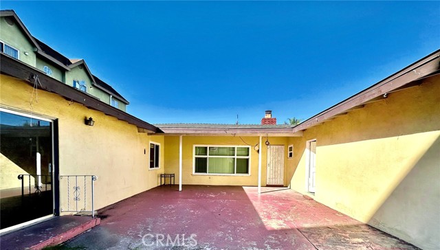 Detail Gallery Image 16 of 27 For 12040 Stagg St, North Hollywood,  CA 91605 - 4 Beds | 2/1 Baths