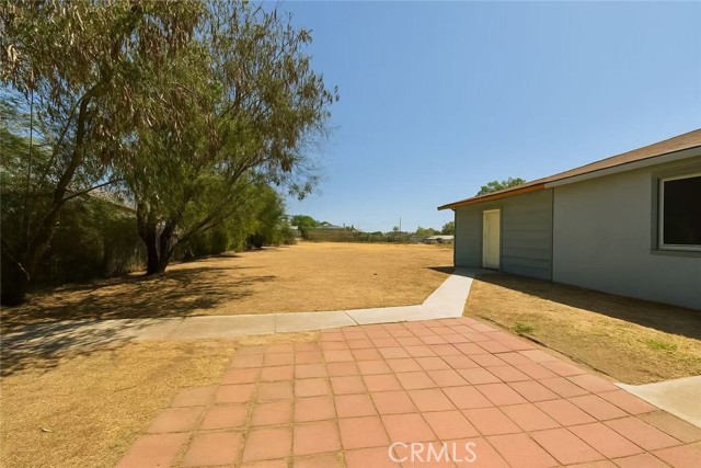 Detail Gallery Image 8 of 8 For 7523 Guthrie St, San Bernardino,  CA 92410 - 2 Beds | 1 Baths