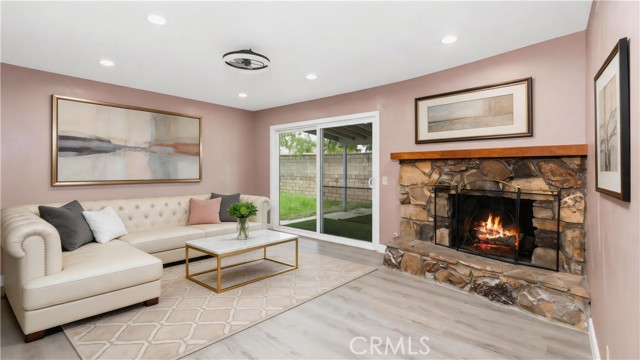528 Essex photo 8