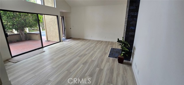 1364 Park Plaza Drive, Long Beach CA: https://media.crmls.org/medias/b9de4a12-536f-4289-9aad-d25acf818bc6.jpg