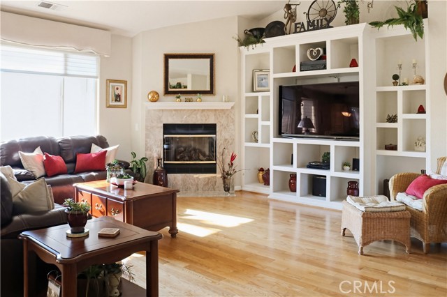 Detail Gallery Image 4 of 50 For 4201 Crown Valley, Modesto,  CA 95356 - 3 Beds | 2/1 Baths