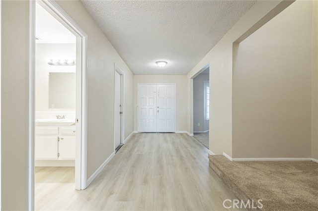 Detail Gallery Image 10 of 49 For 1201 Camran, Lancaster,  CA 93535 - 5 Beds | 3 Baths