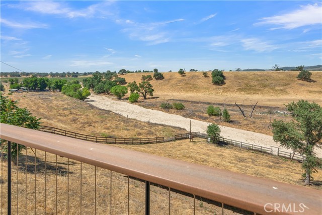 4525 Buena Vista Drive, Paso Robles CA: https://media.crmls.org/medias/b9e0680a-f015-49fe-92a7-28334e397c61.jpg