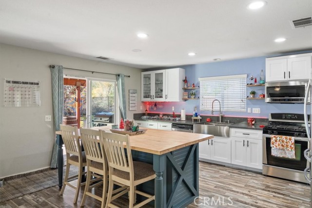 Detail Gallery Image 9 of 45 For 53011 Climber Ct, Lake Elsinore,  CA 92532 - 5 Beds | 3/1 Baths