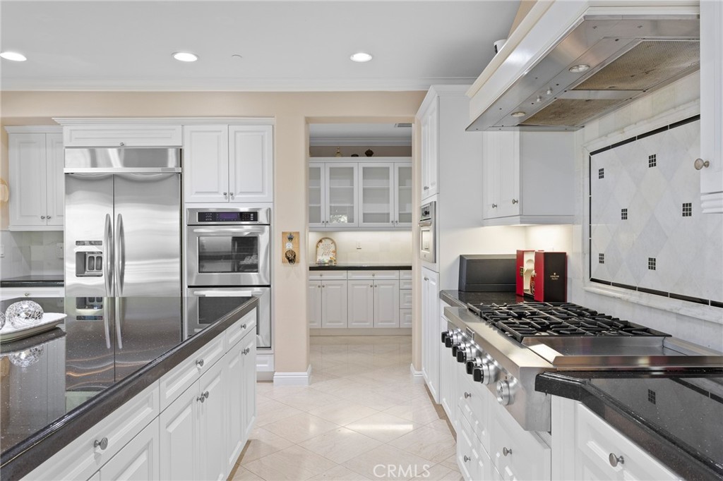 MLS #OC25183394 img 12