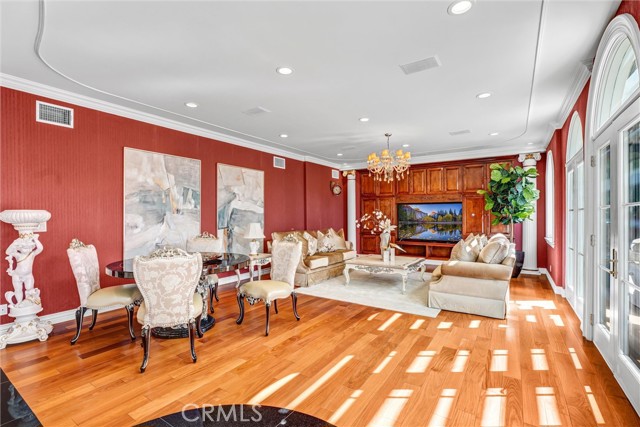 Detail Gallery Image 9 of 56 For 2290 Lombardy, San Marino,  CA 91108 - 5 Beds | 5 Baths