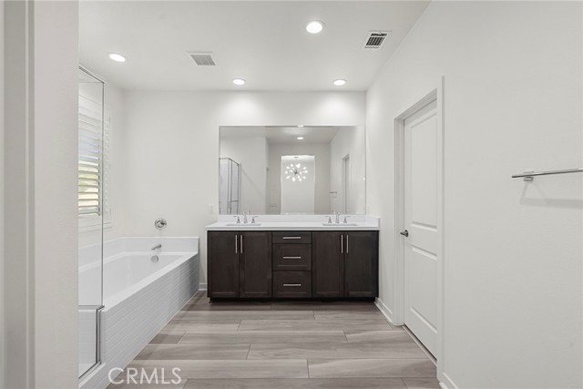 Detail Gallery Image 43 of 56 For 28600 Foothill Way, Saugus,  CA 91350 - 4 Beds | 3 Baths