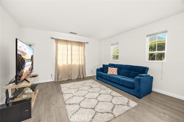 Detail Gallery Image 17 of 47 For 12 Silver Forest Ct, Azusa,  CA 91702 - 3 Beds | 2/1 Baths