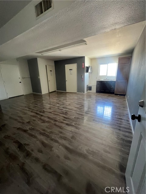 4306 W Victory Blvd / Unit - B Boulevard, Burbank, California 91505, ,Commercial Lease,For Rent,4306 W Victory Blvd / Unit - B Boulevard,CRBB25052999