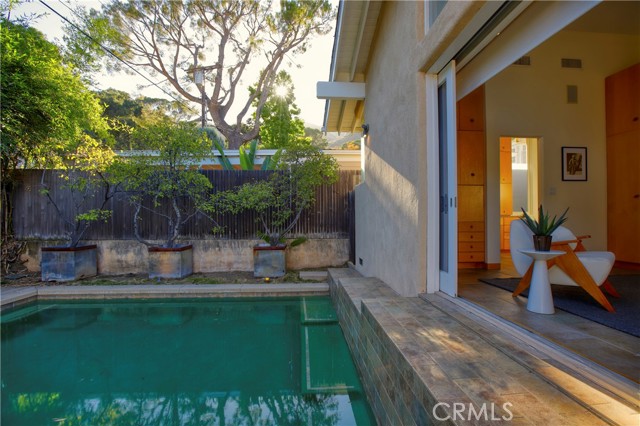 Detail Gallery Image 30 of 35 For 1624 Santa Barbara Ave, Glendale,  CA 91208 - 4 Beds | 3 Baths