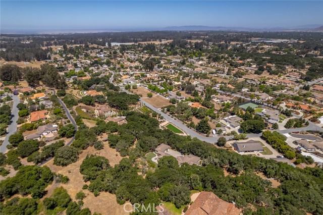 615 Sweet Donna Place, Nipomo CA: https://media.crmls.org/medias/b9e4ed9e-1cf6-4a16-a065-507cff1bb4a6.jpg