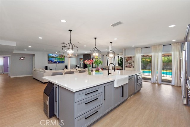 Detail Gallery Image 6 of 31 For 2105 Oxford Ave, Claremont,  CA 91711 - 4 Beds | 3 Baths