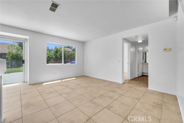 1841 Curtis Street, Loma Linda CA: https://media.crmls.org/medias/b9e62d7b-e5c0-495d-bf72-97b1bb256d47.jpg