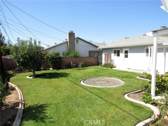 348 E Jacaranda, Orange CA: https://media.crmls.org/medias/b9e735f6-2d93-4826-bbc0-354b2df5de4e.jpg