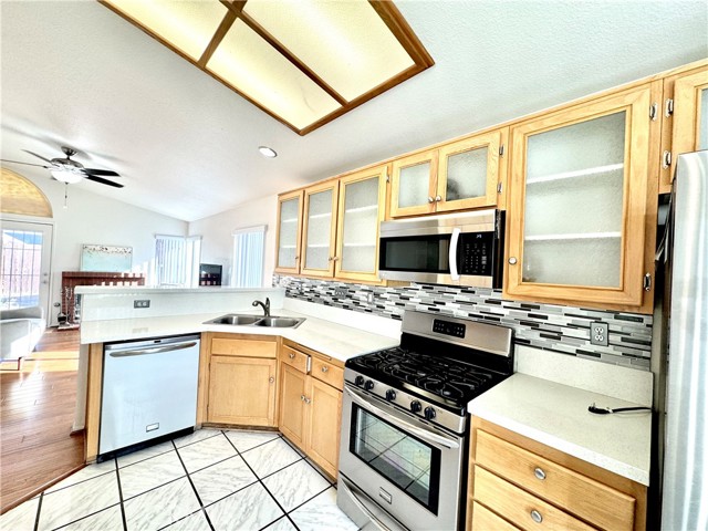 Front Image Thumbnail for CRHD25271846