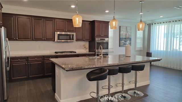 6956 Dublin Drive, Chino CA: https://media.crmls.org/medias/b9e8dadb-9ee5-4f52-8243-192d88b65e50.jpg