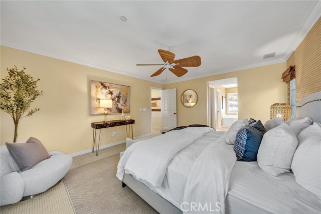 63 Splendor, Irvine CA: https://media.crmls.org/medias/b9e90071-b671-483c-878f-1d5201ac1fbd.jpg