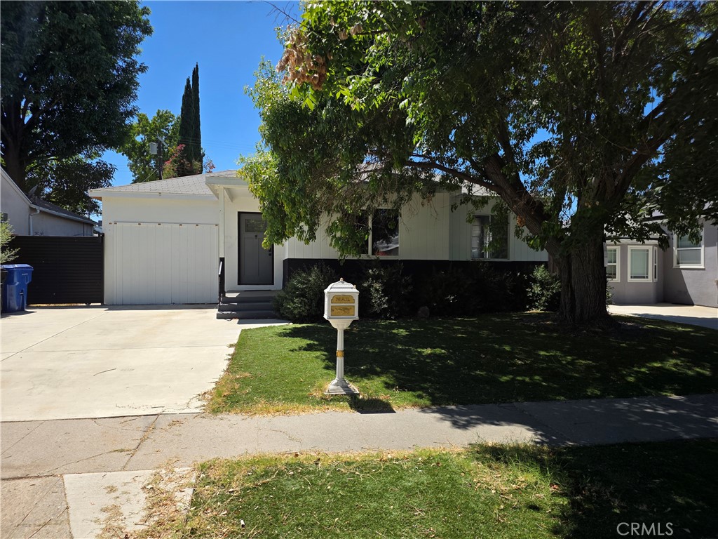 5779 Enfield Avenue — image 1