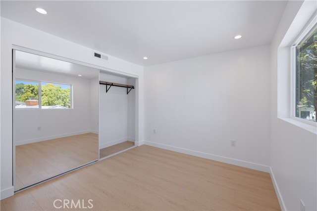 7702 Lasaine Avenue photo 14