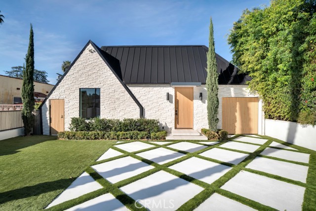 Detail Gallery Image 37 of 63 For 11107 Kling St, North Hollywood,  CA 91602 - 4 Beds | 4 Baths