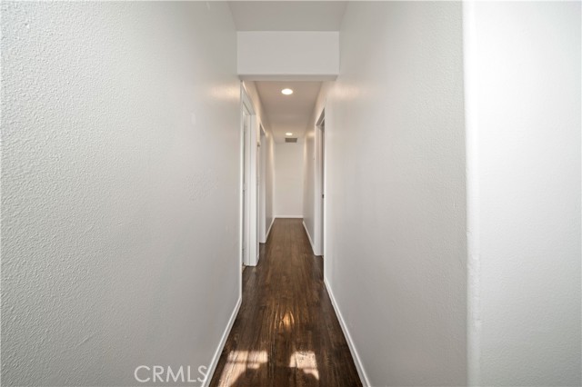 Detail Gallery Image 32 of 36 For 420 Cerritos Ave, Long Beach,  CA 90802 - 3 Beds | 2/1 Baths