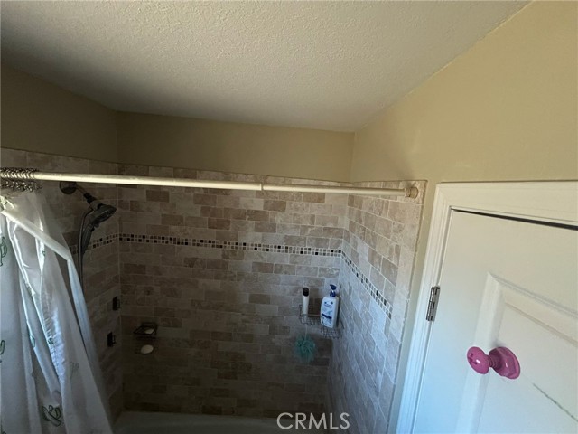 Detail Gallery Image 14 of 22 For 1749 S Valley View, Ridgecrest,  CA 93555 - 3 Beds | 2 Baths